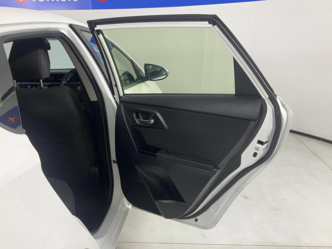 Photo '19' of Toyota Corolla