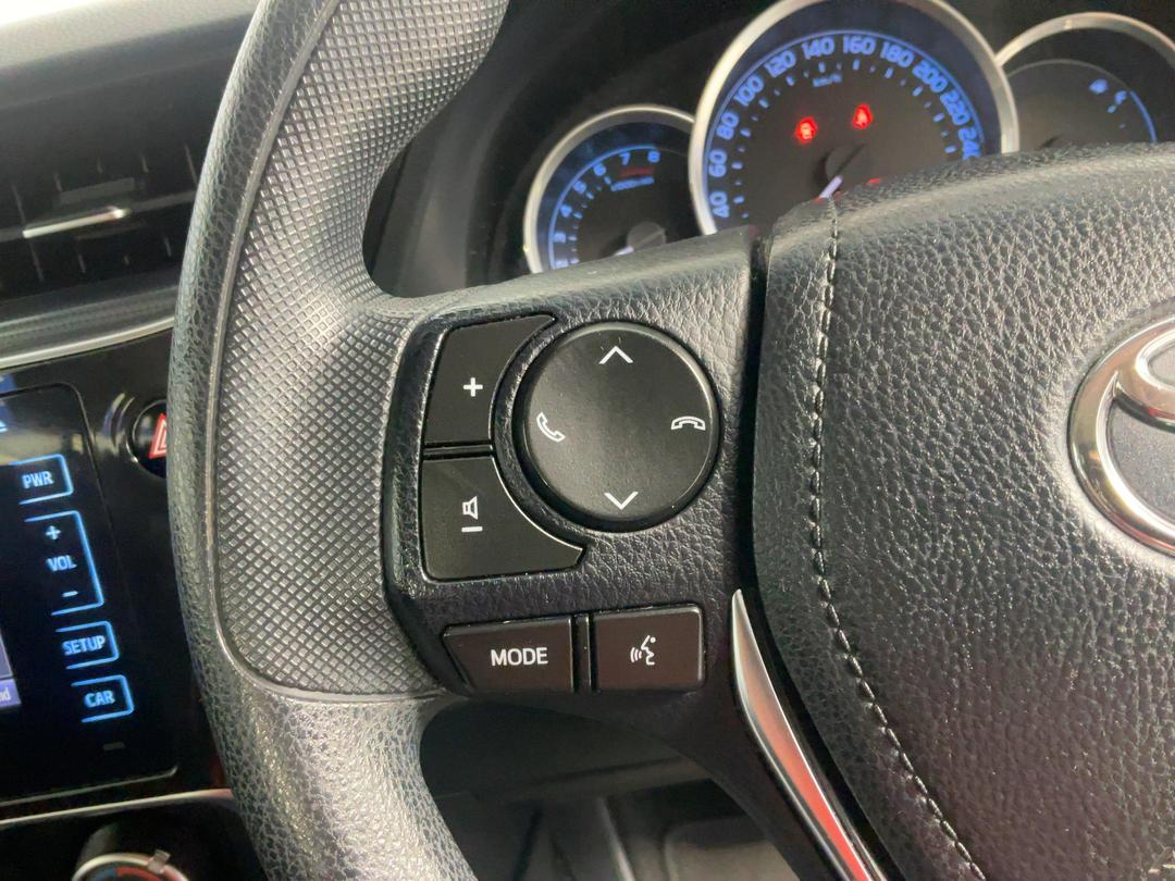 Photo '24' of Toyota Corolla