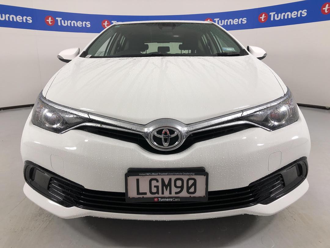 Photo '2' of Toyota Corolla