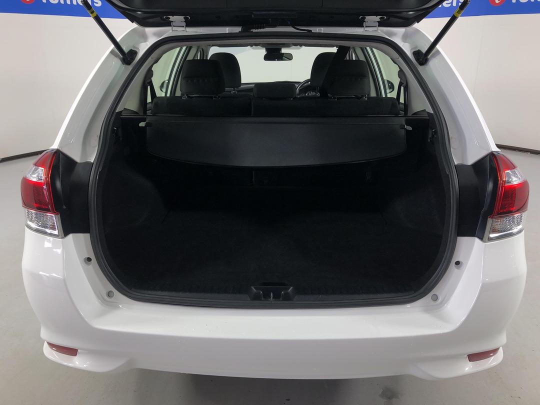 Photo '14' of Toyota Corolla