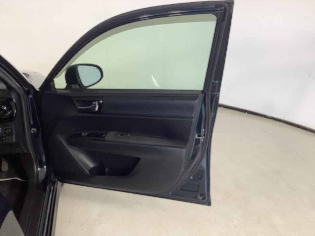 Photo '15' of Toyota Corolla