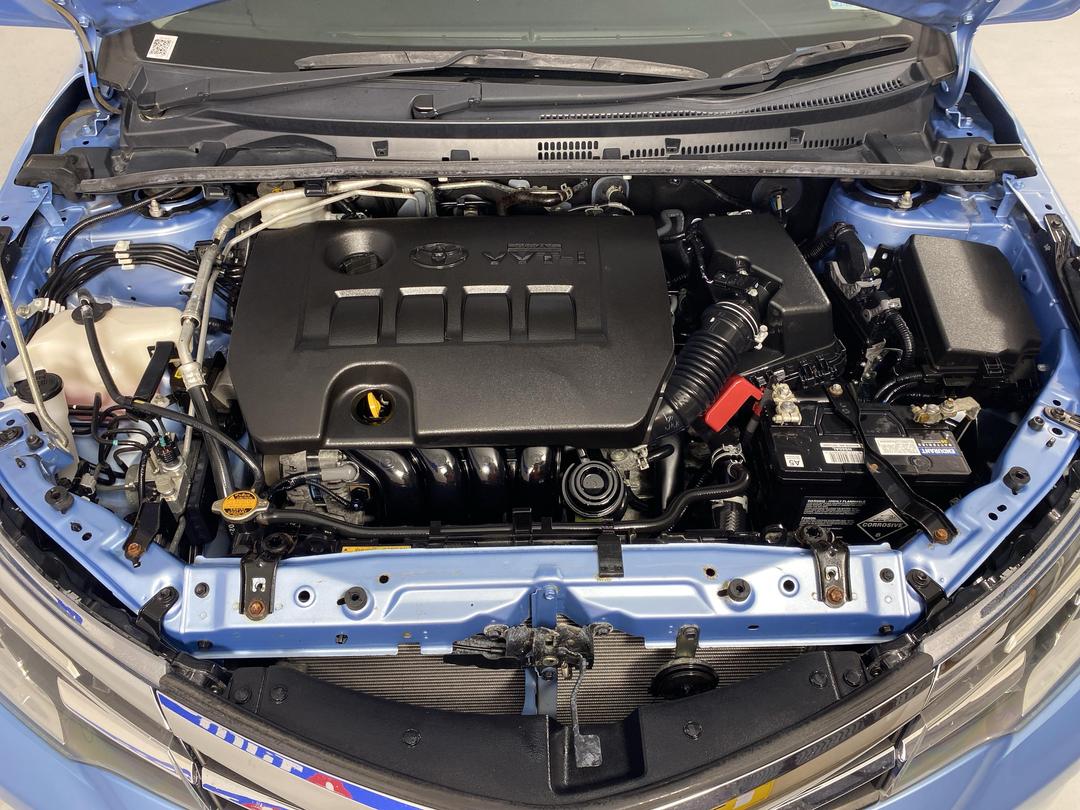 Photo '13' of Toyota Corolla