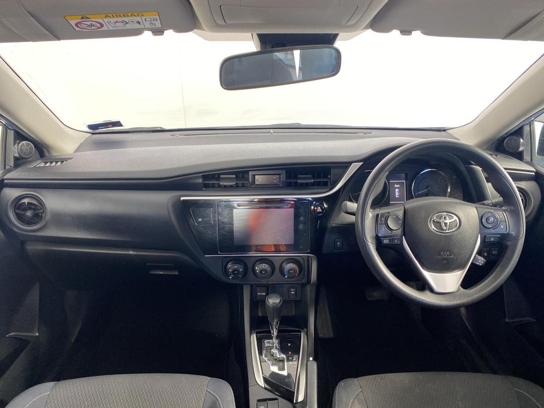 Photo '17' of Toyota Corolla