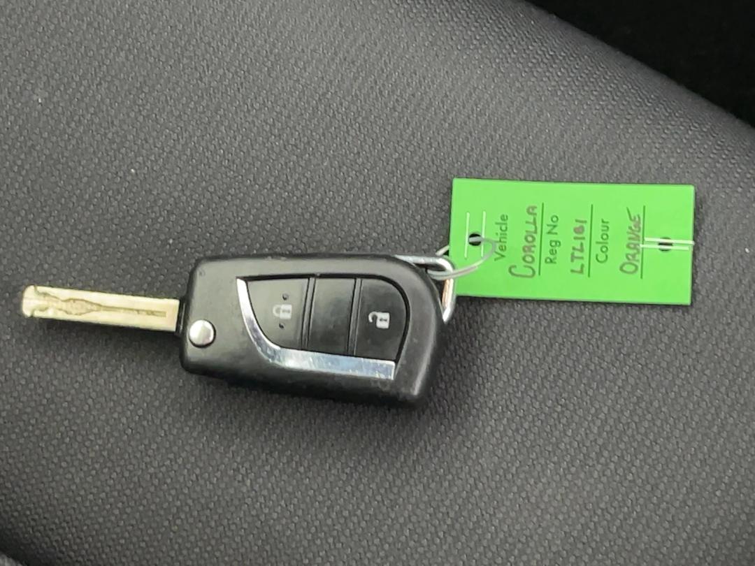 Photo '22' of Toyota Corolla