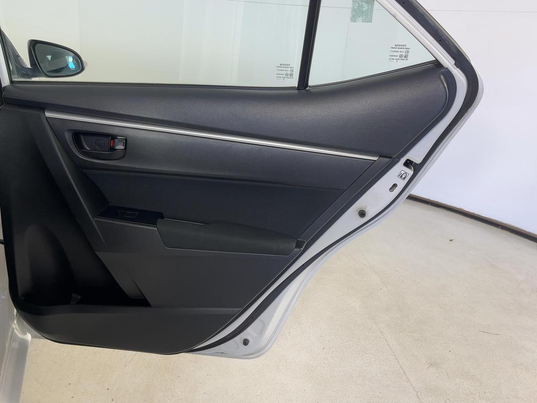 Photo '17' of Toyota Corolla GX Photo '17' of Toyota Corolla GX
