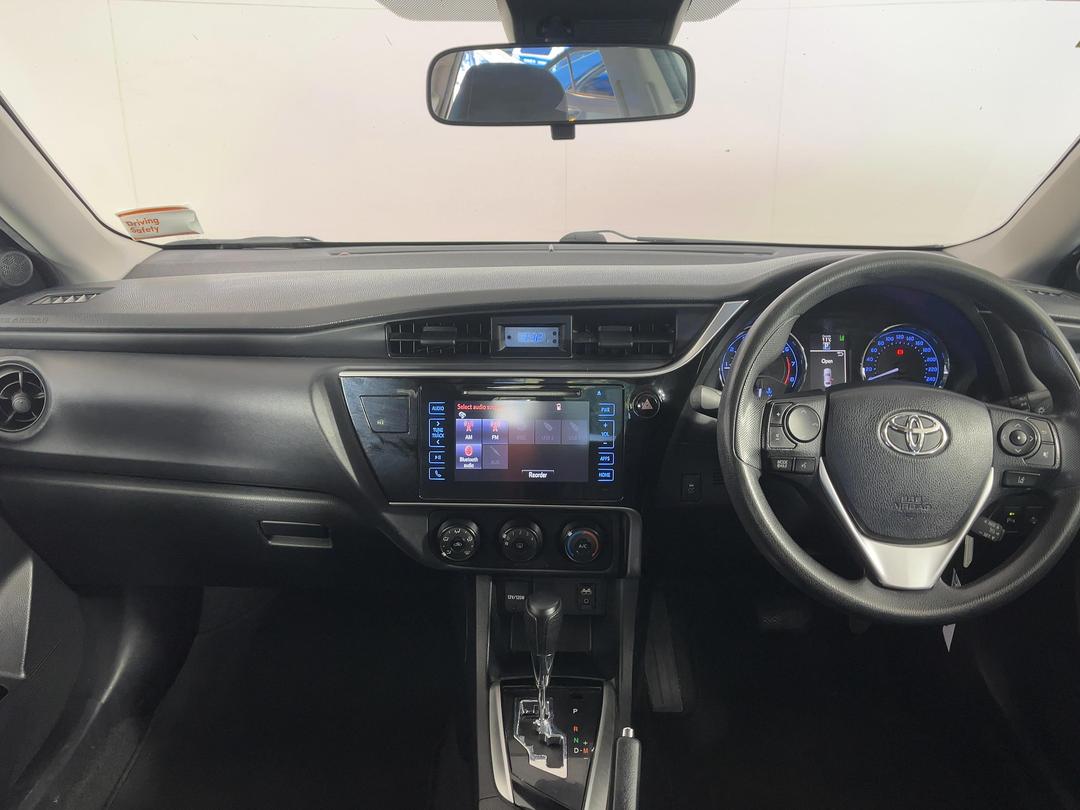 Photo '15' of Toyota Corolla GX Photo '15' of Toyota Corolla GX