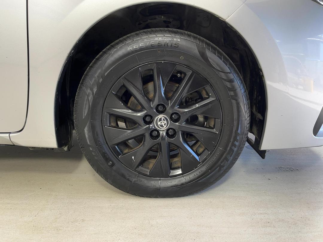 Photo '9' of Toyota Corolla