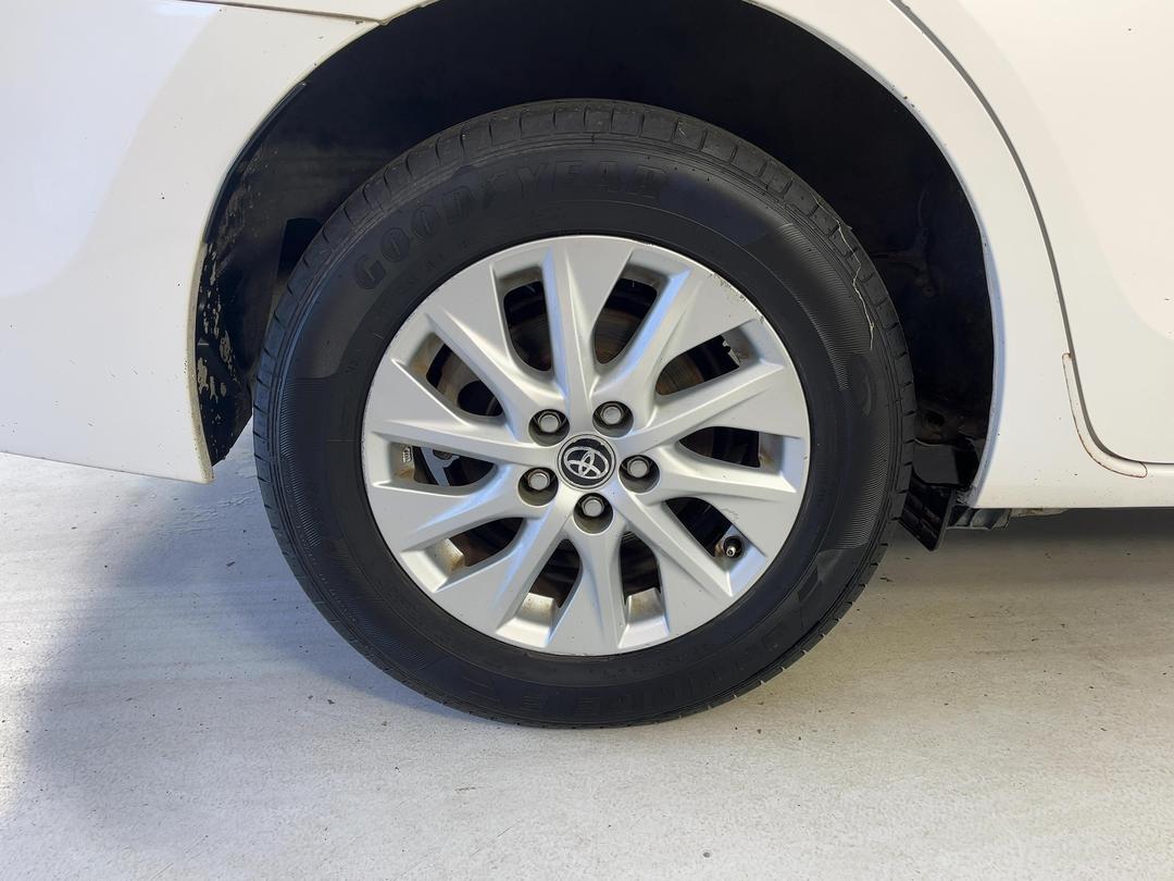 Photo '12' of Toyota Corolla