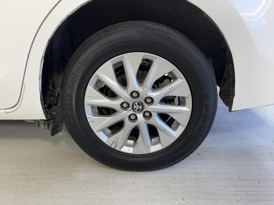 Photo '11' of Toyota Corolla