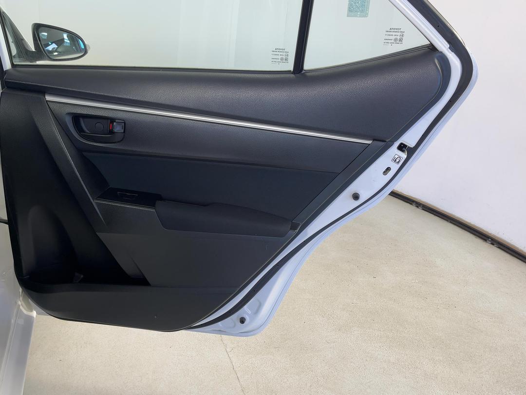 Photo '19' of Toyota Corolla