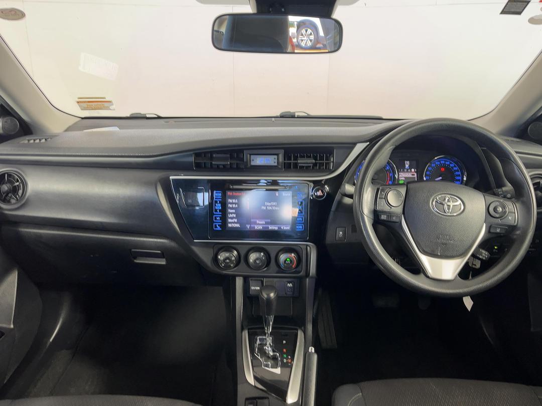Photo '17' of Toyota Corolla