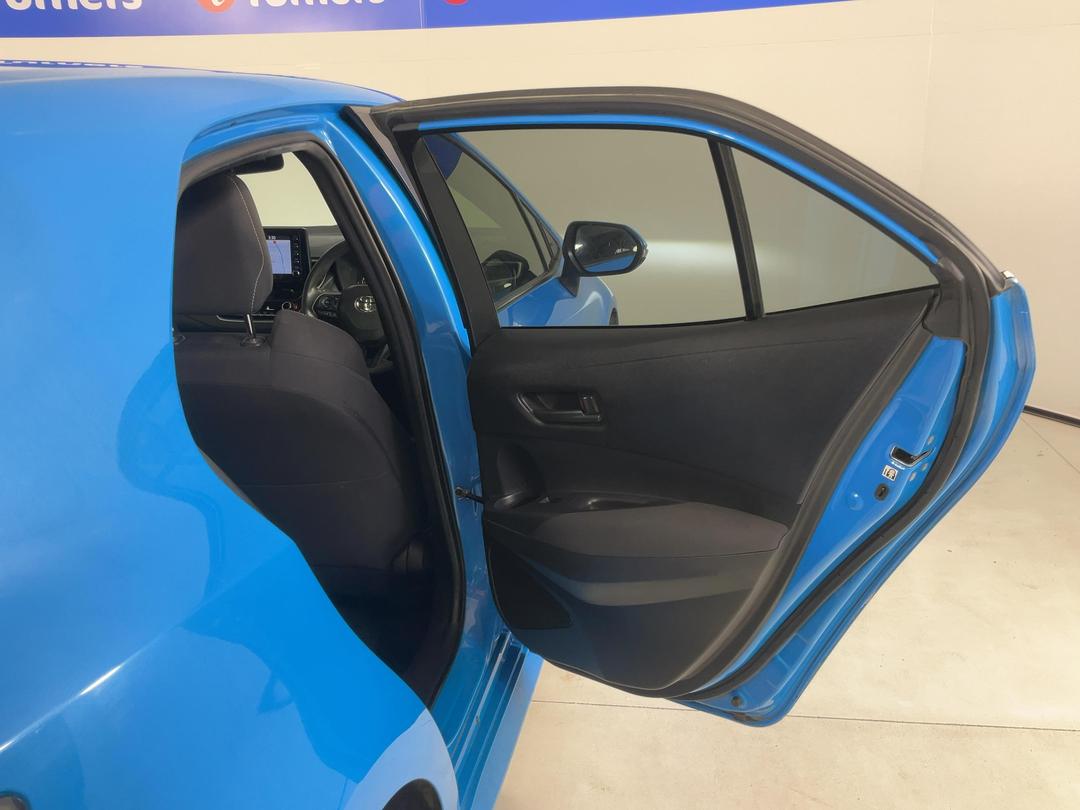 Photo '19' of Toyota Corolla