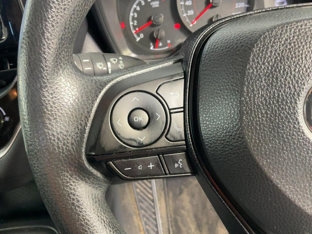 Photo '24' of Toyota Corolla