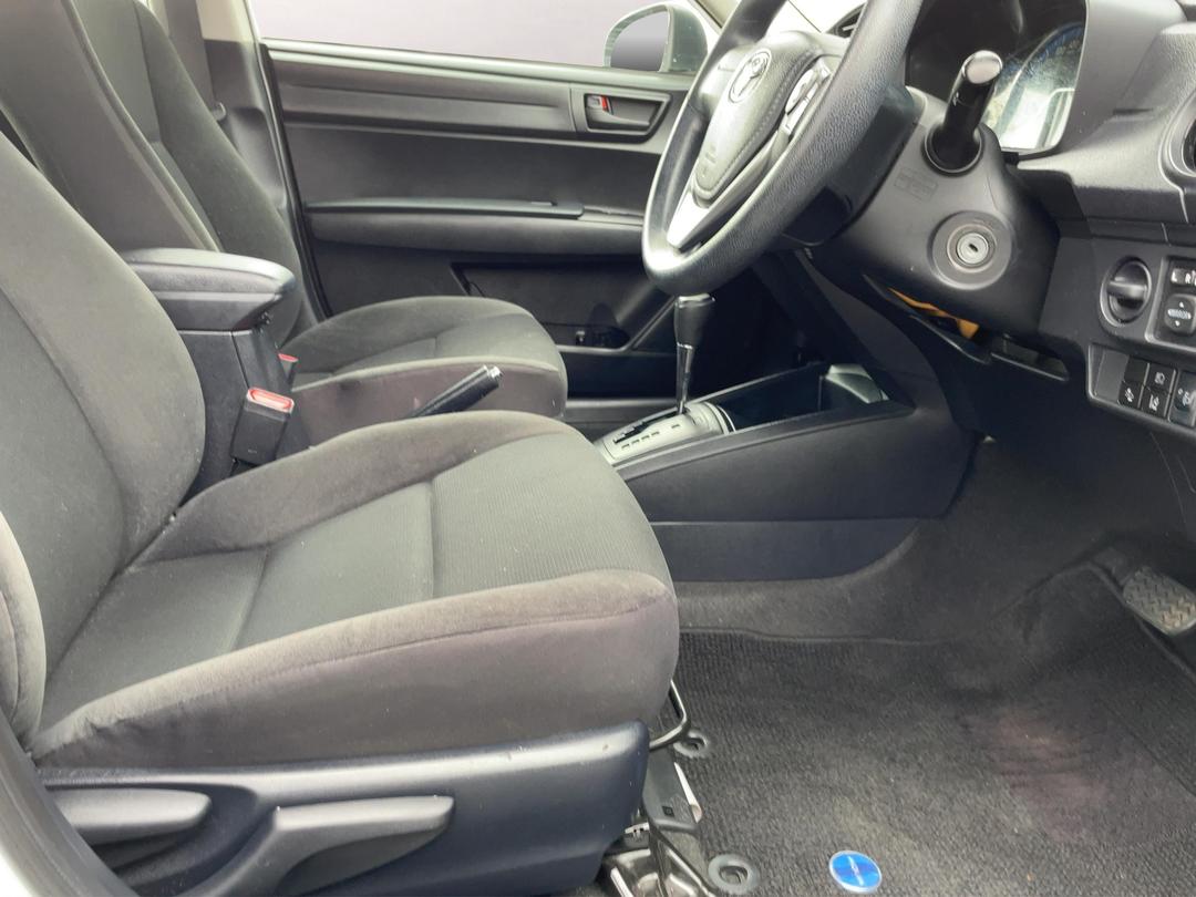 Photo '16' of Toyota Corolla
