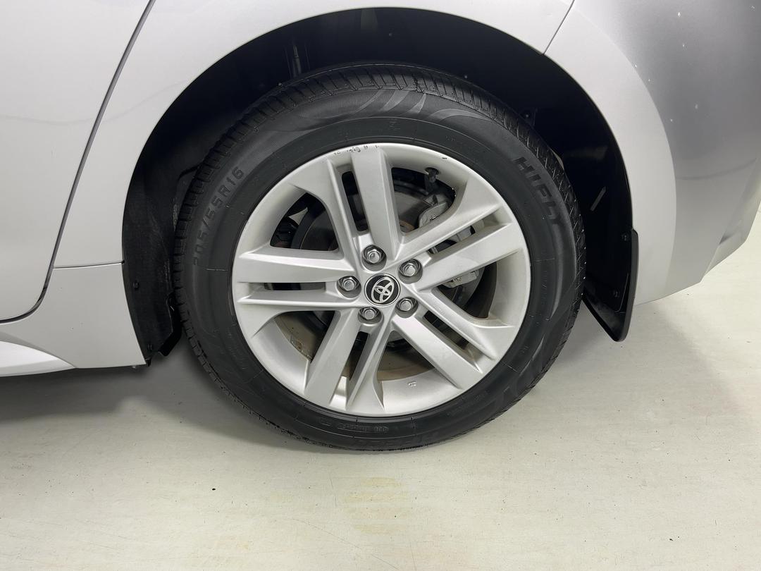 Photo '11' of Toyota Corolla