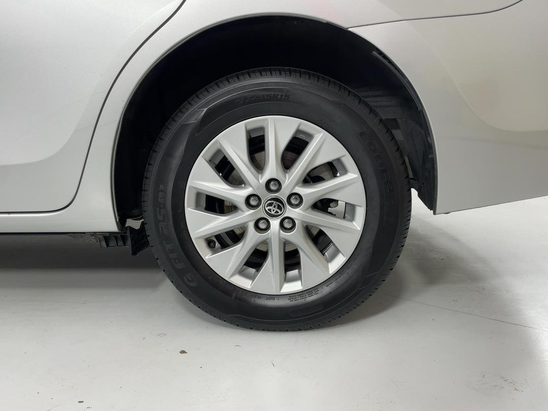 Photo '11' of Toyota Corolla