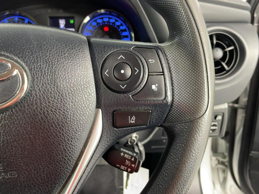 Photo '24' of Toyota Corolla