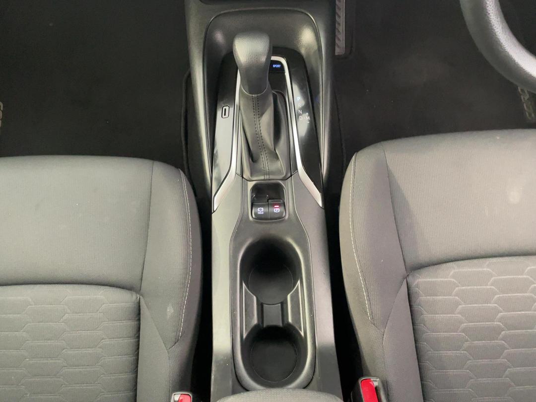 Photo '23' of Toyota Corolla
