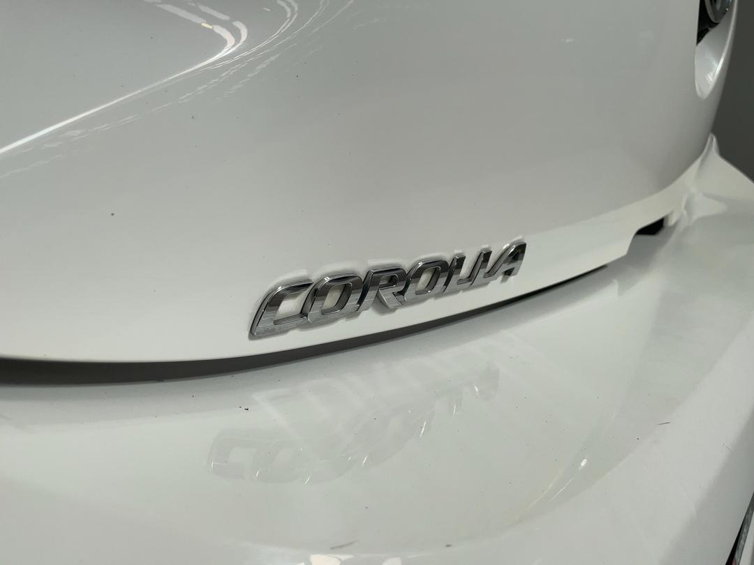 Photo '28' of Toyota Corolla