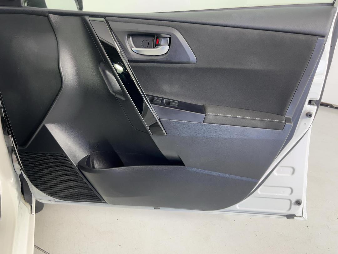 Photo '15' of Toyota Corolla