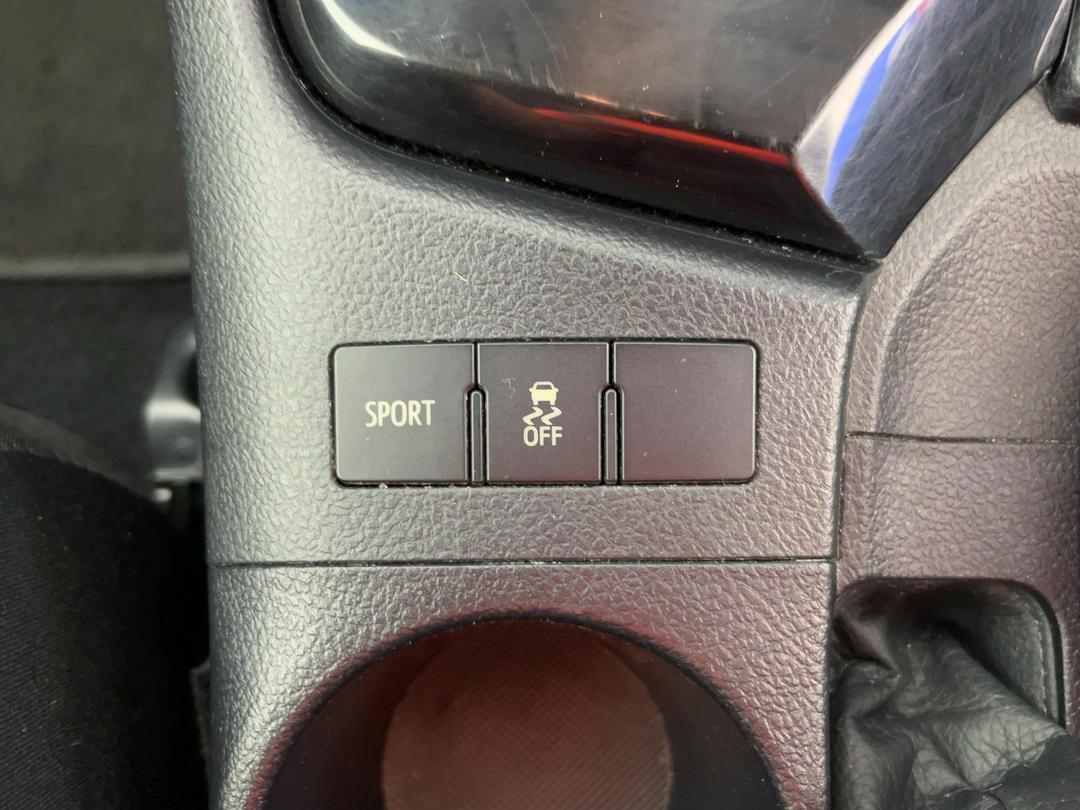 Photo '27' of Toyota Corolla