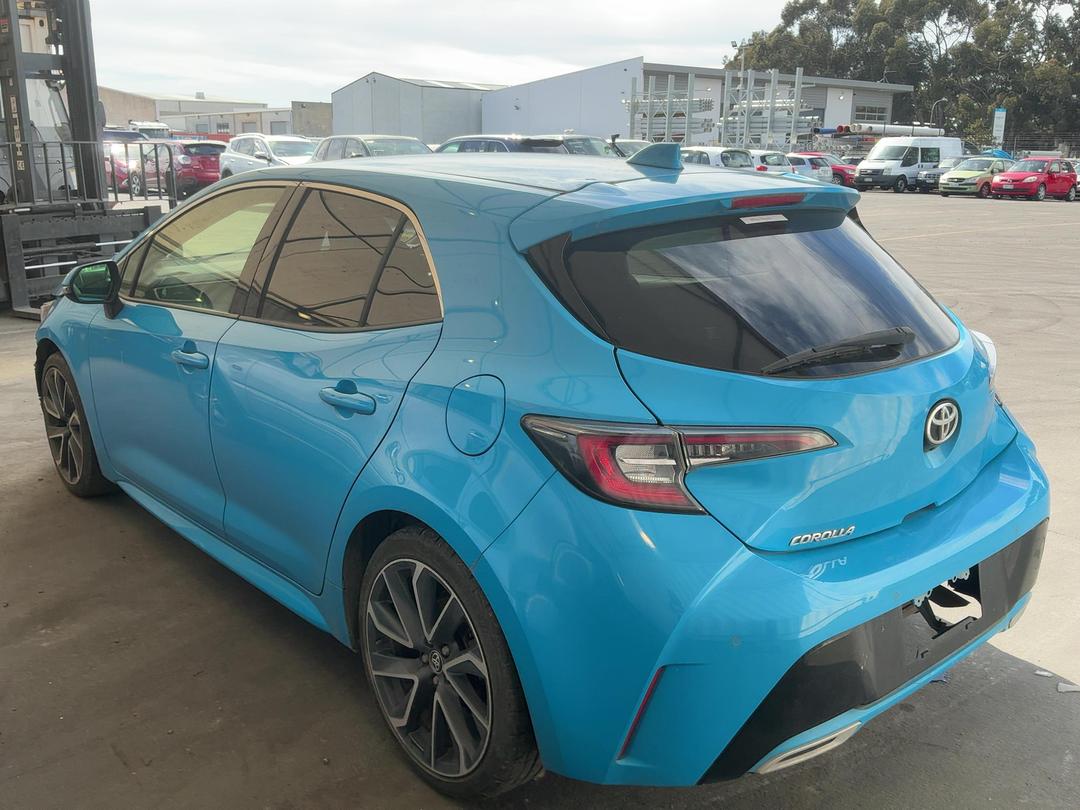 Photo '8' of Toyota Corolla