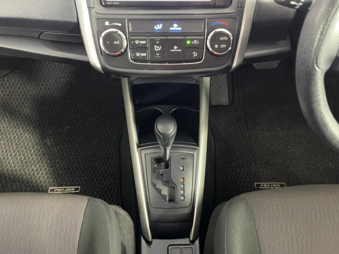 Photo '18' of Toyota Corolla Fielder