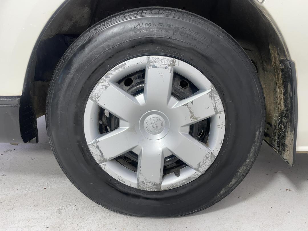 Photo '10' of Toyota Hiace
