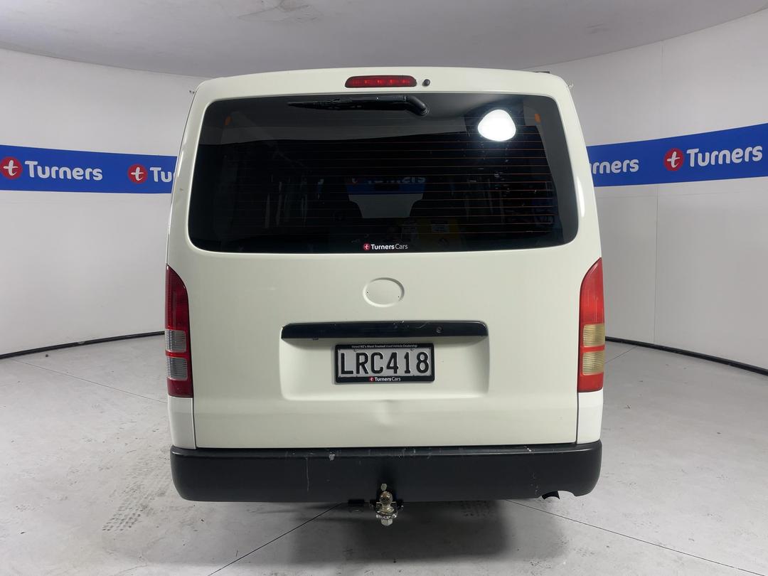Photo '6' of Toyota Hiace