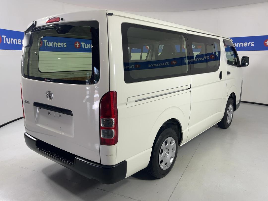 Photo '7' of Toyota Hiace
