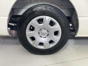 Photo '12' of Toyota Hiace