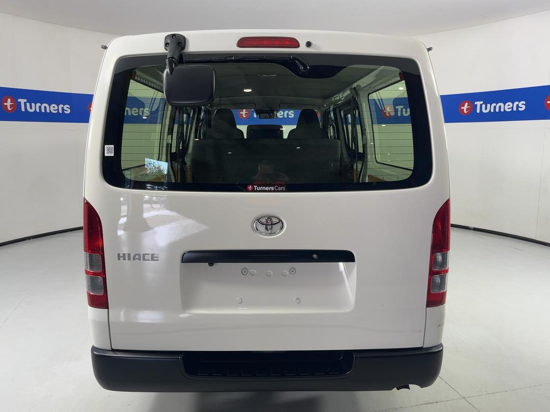 Photo '6' of Toyota Hiace