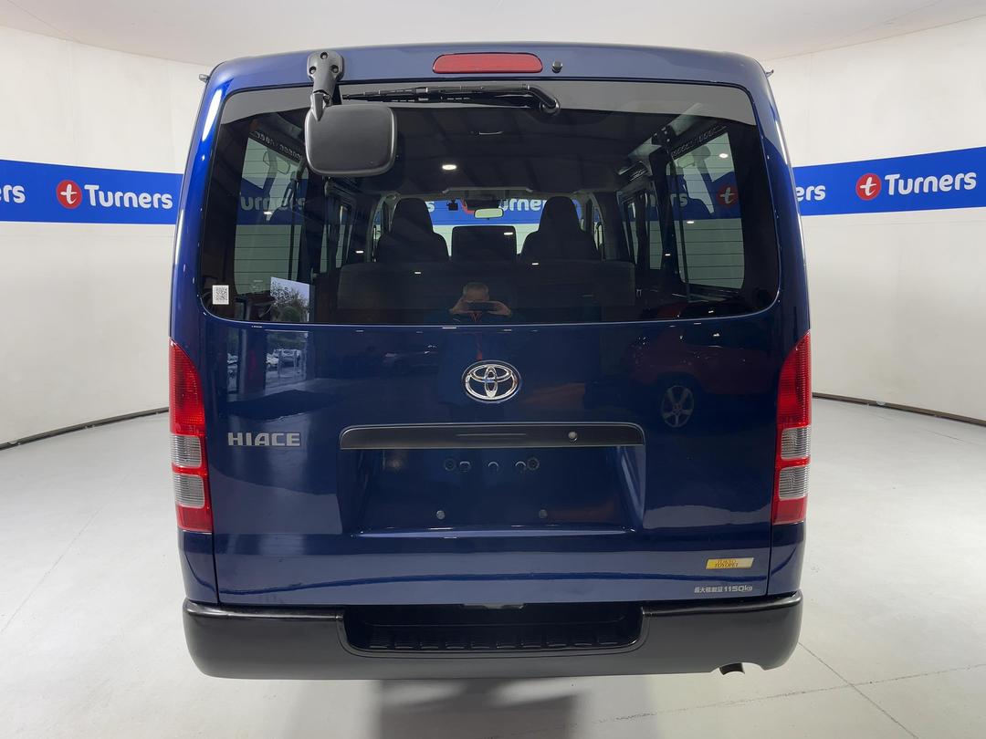 Photo '6' of Toyota Hiace