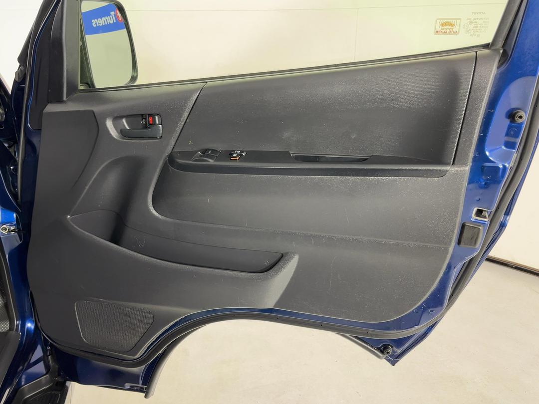 Photo '15' of Toyota Hiace