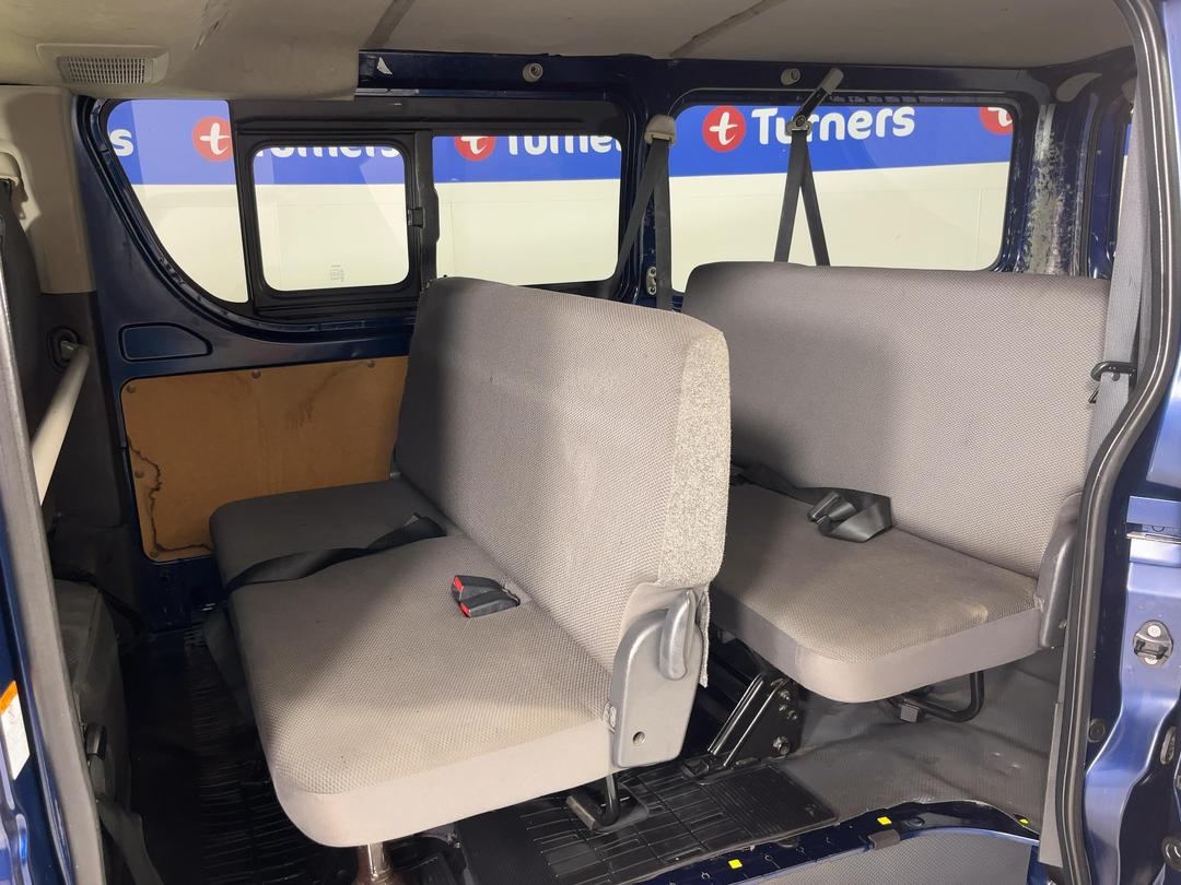 Photo '19' of Toyota Hiace