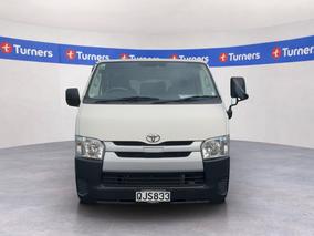 Photo '2' of Toyota Hiace