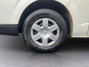 Photo '10' of Toyota Hiace