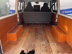 Photo '14' of Toyota Hiace
