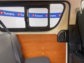Photo '19' of Toyota Hiace