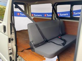 Photo '23' of Toyota Hiace