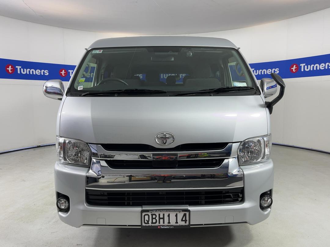 Photo '2' of Toyota Hiace