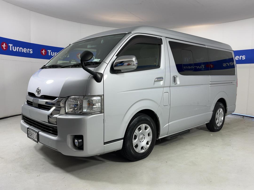 Photo '4' of Toyota Hiace