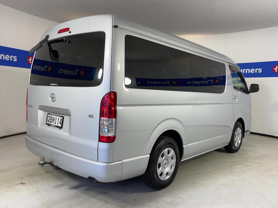 Photo '7' of Toyota Hiace