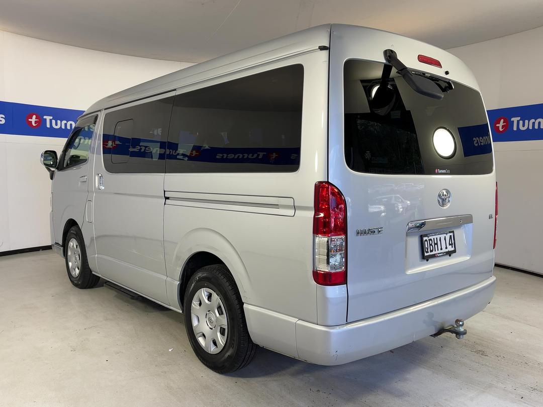 Photo '5' of Toyota Hiace