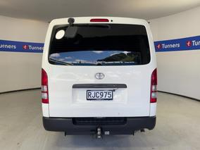 Photo '6' of Toyota Hiace