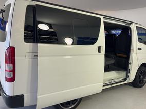 Photo '19' of Toyota Hiace