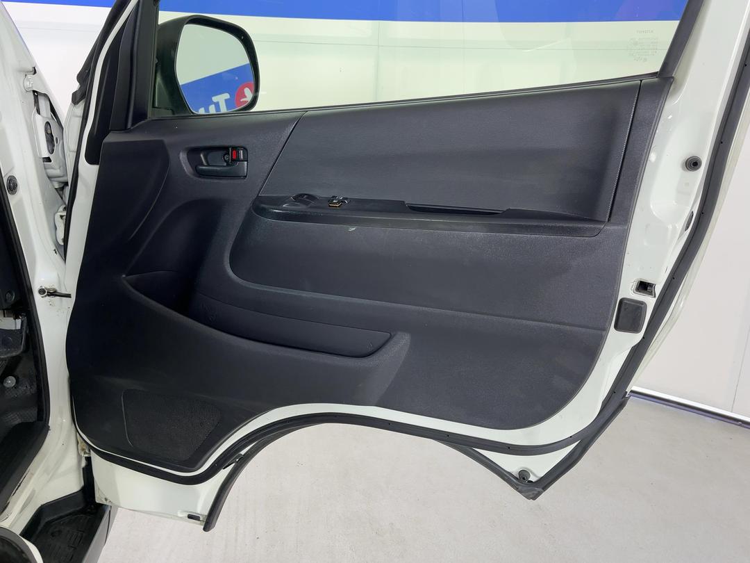 Photo '15' of Toyota Hiace