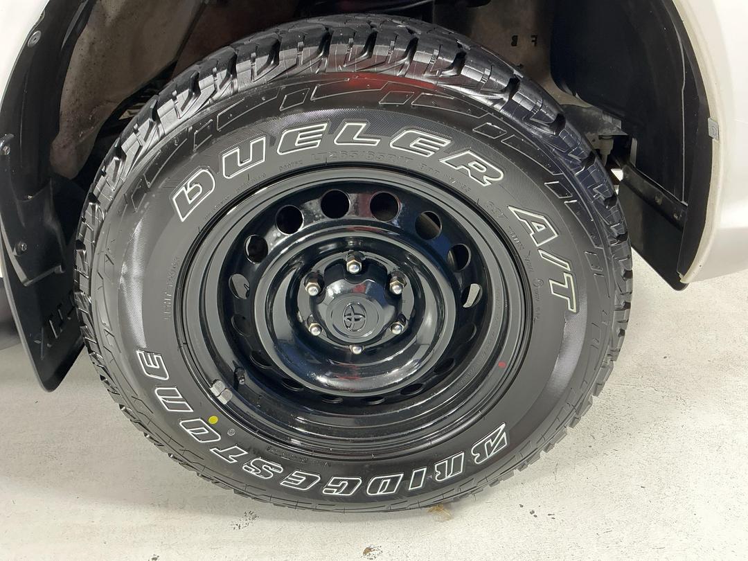 Photo '9' of Toyota Hilux