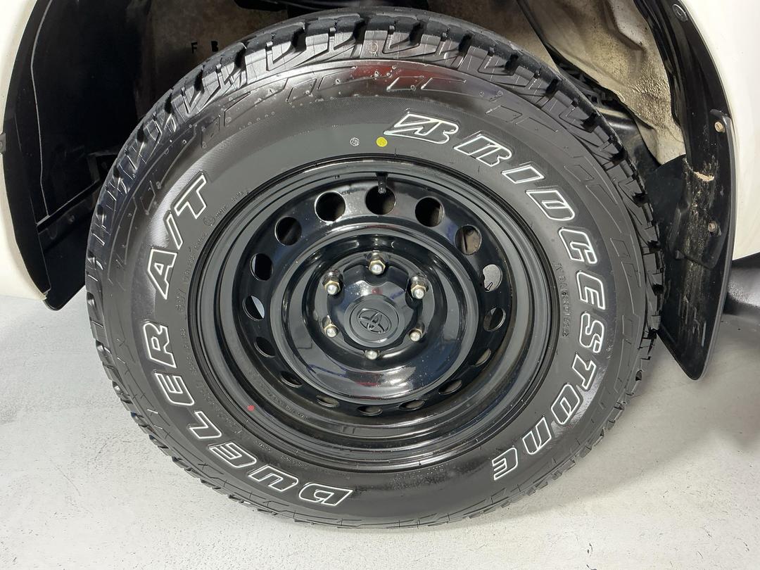 Photo '10' of Toyota Hilux