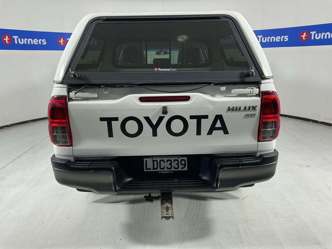 Photo '6' of Toyota Hilux